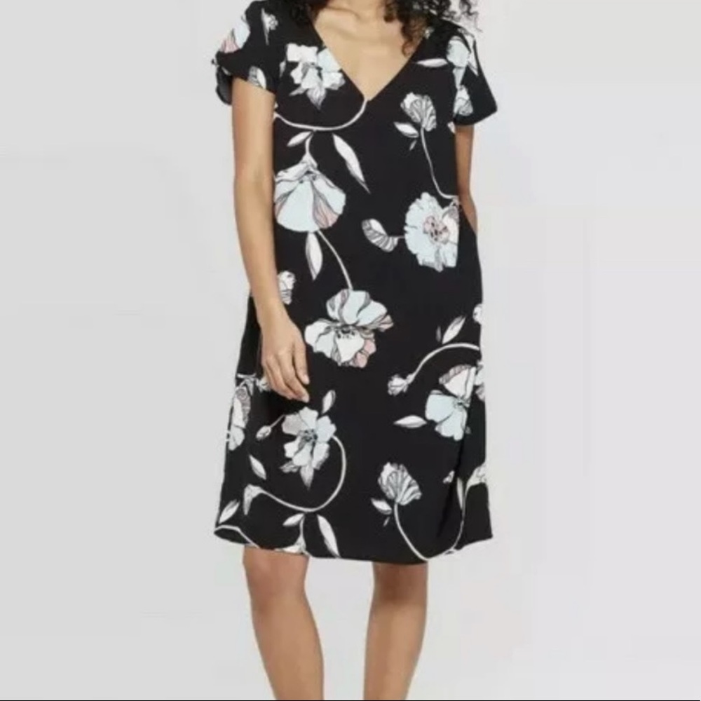 A New Day Black shift with oversized floral print